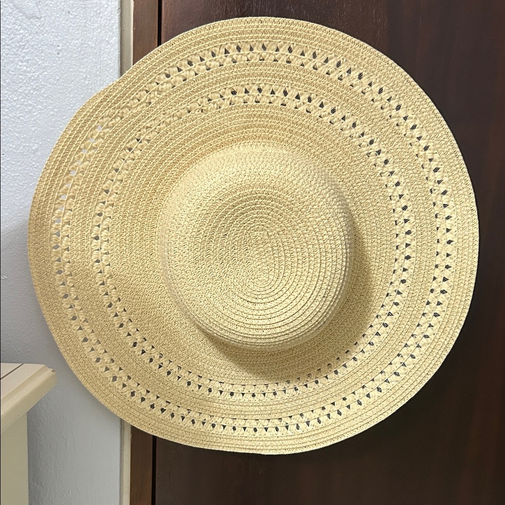 Elegant Cream Wide-Brim Hat